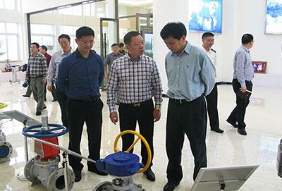 2014年5月22日温州市副市长任玉明到精工阀门公司调研